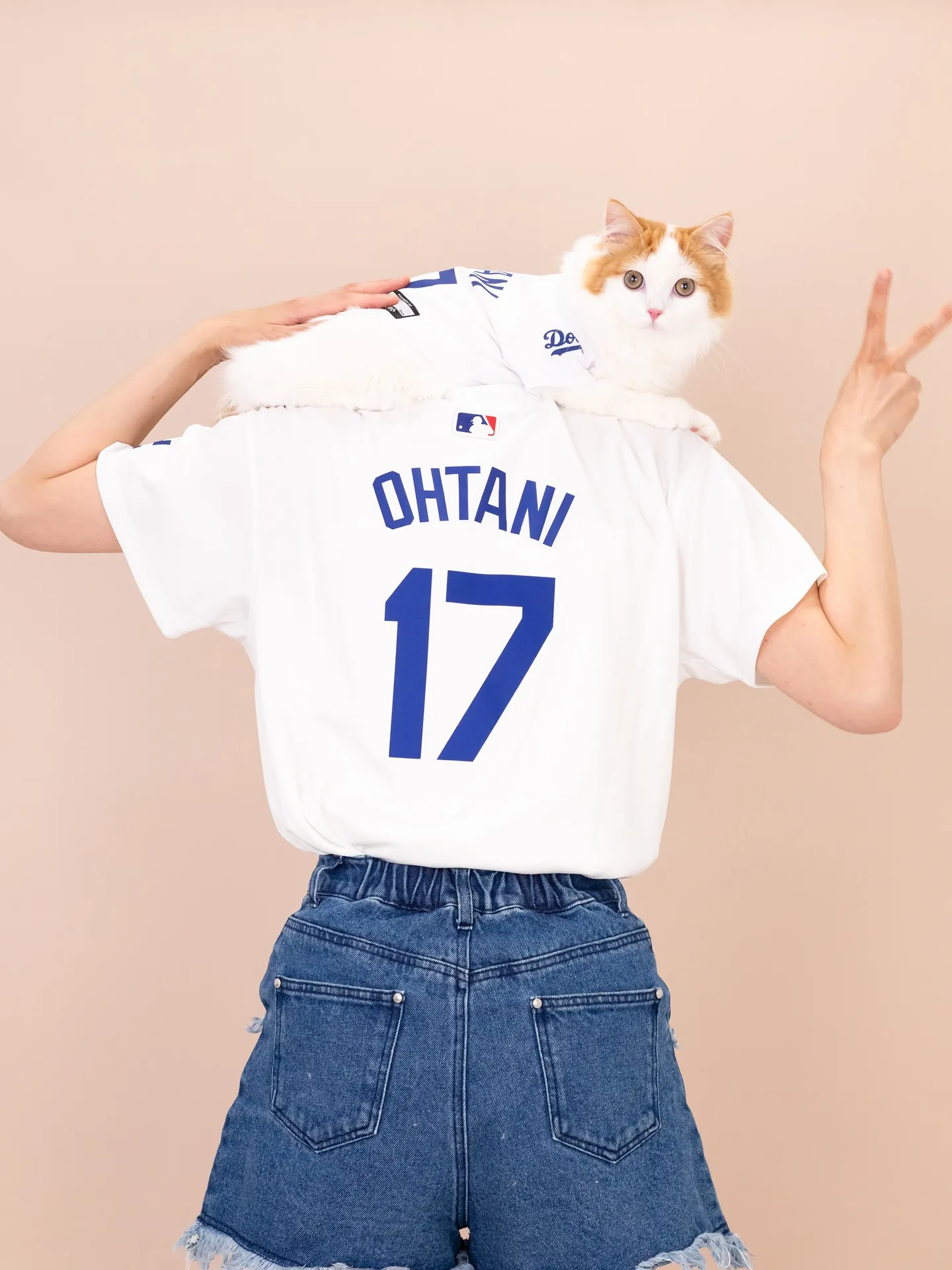 【BEIGE Backdrop Photoshoot -Wi...