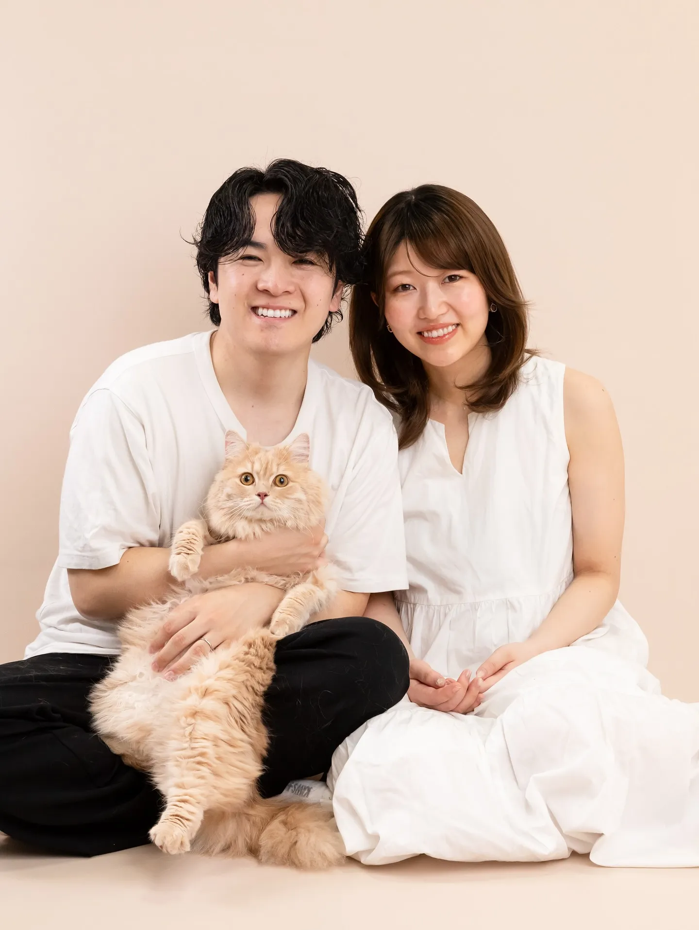 【BEIGE Backdrop Photoshoot】