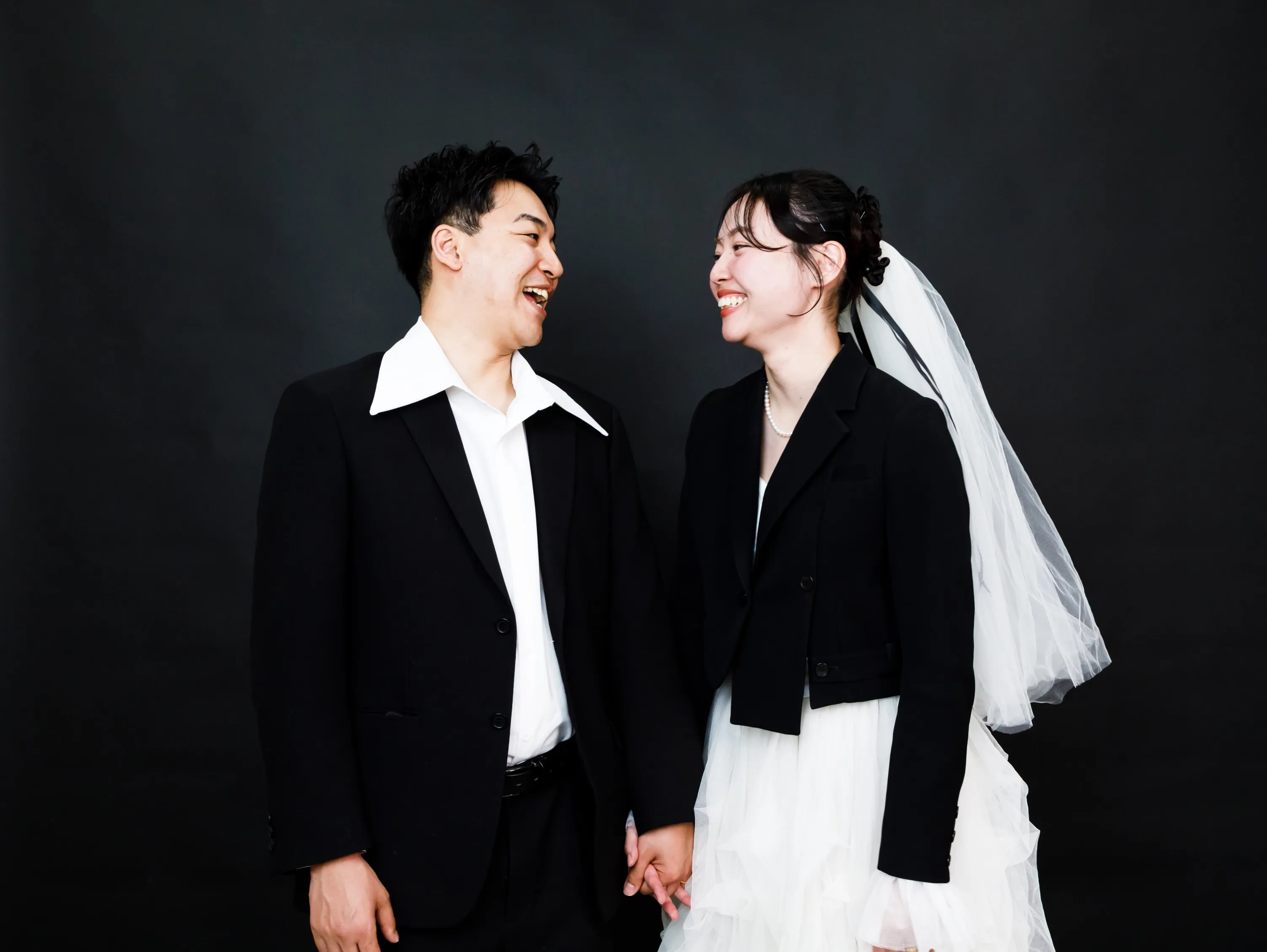 【結婚式💍前撮&家族撮影 -ブラック背景-】